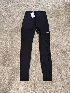 Seville XS Figs Black Performance Pocket Leggings